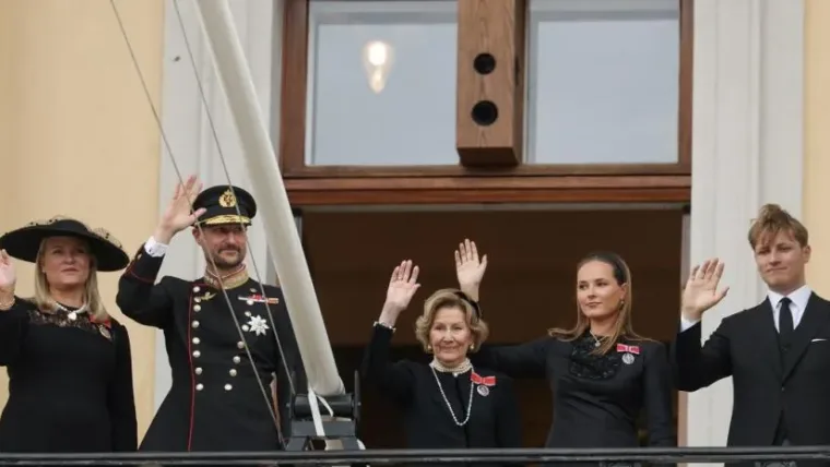 Los noruegos despiden al "abuelo" de la nación