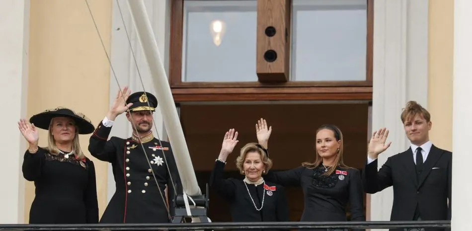 Los noruegos despiden al "abuelo" de la nación