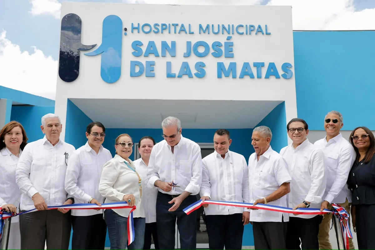 Luis Abinader encabeza inauguración del remozado Hospital Materno Infantil en San José de las Matas