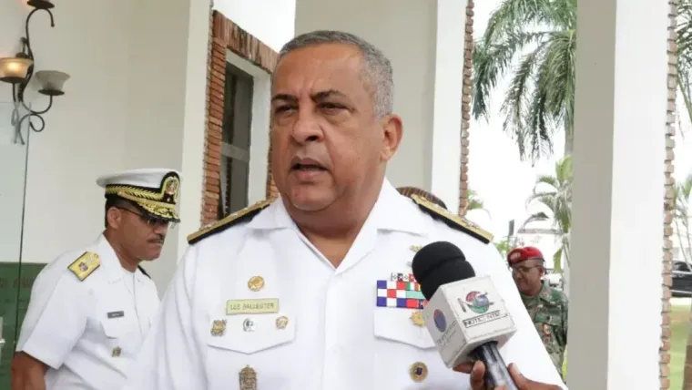 Luis Rafael Lee Ballester, director de Migración. En la picota