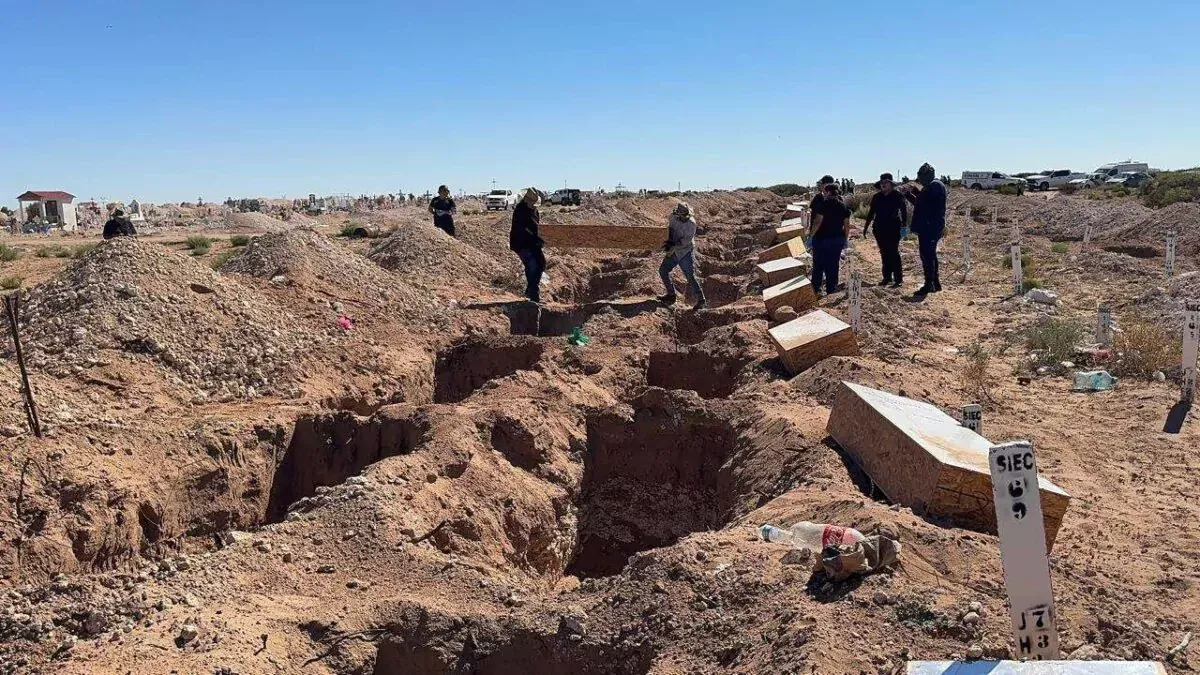 México entierra 117 cuerpos no identificados en Ciudad Juárez, frontera con EE.UU.