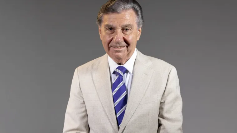 Michael Laurier: "El mundo piensa que los plásticos son malos"