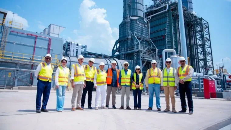 Ministro Joel Santos destaca avance de Manzanillo Gas & Power