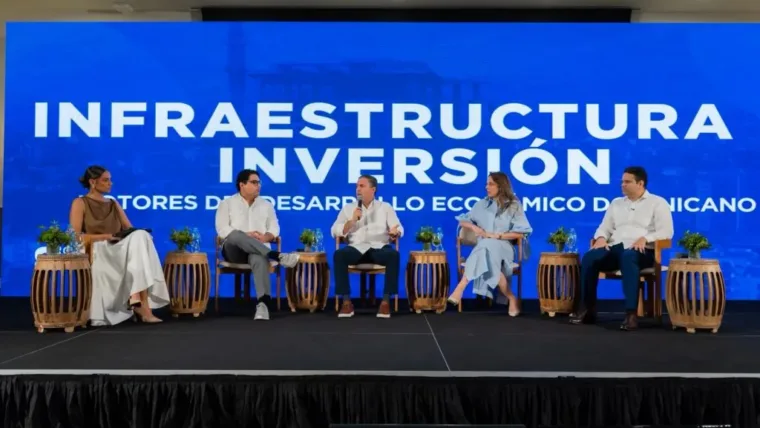 MIVED busca reducir a 30 días respuesta a licencias de