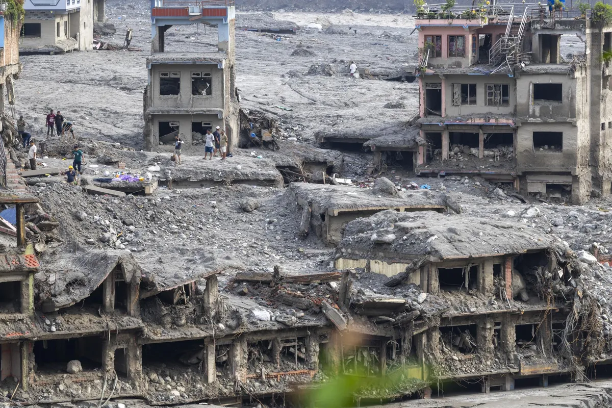Nepal eleva a 1,355 los muertos y mantiene en 5,000 los desaparecidos tras la riada