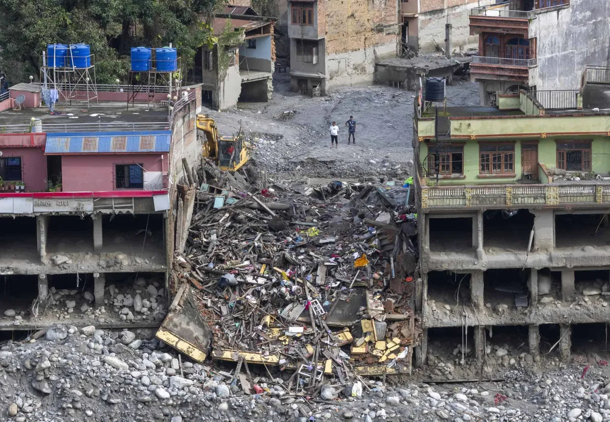 Nepal eleva a 1,355 los muertos y mantiene en casi 5,000 los desaparecidos tras la riada