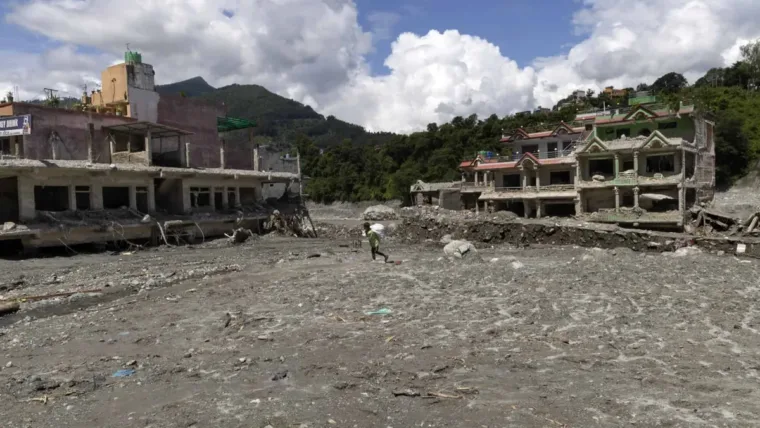 Nepal mantiene las búsquedas 11 días después de la riada tras