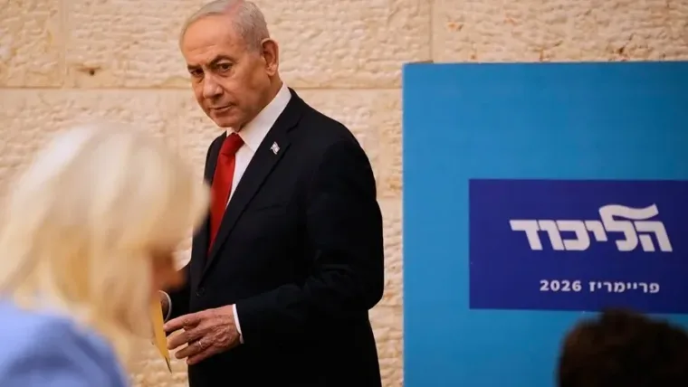 Netanyahu acusa a su seguridad de no alertarlo el 7-O