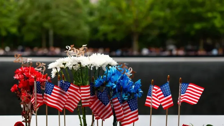 Nueva York conmemora a víctimas del 11 de septiembre a 25