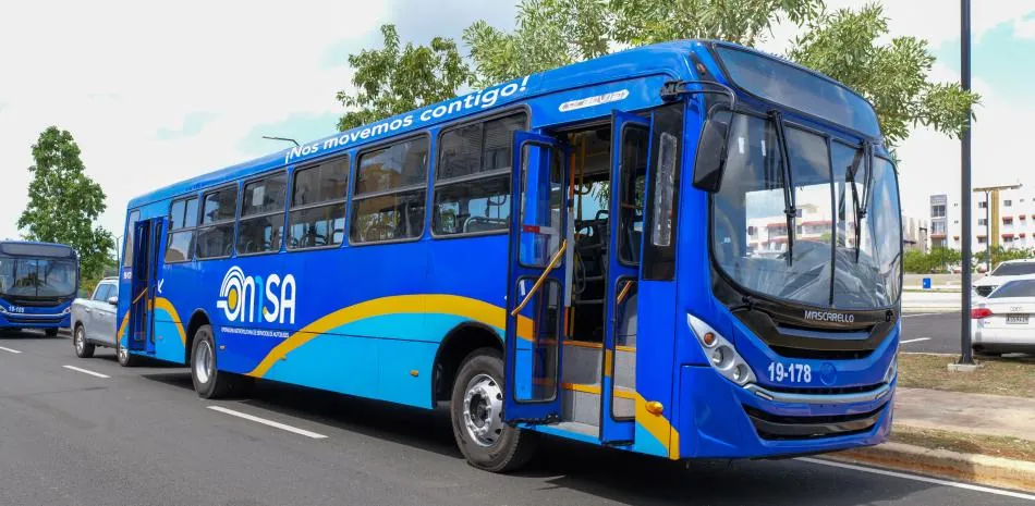 Pasajeros de Ciudad Juan Bosch se quejan de horarios de la O