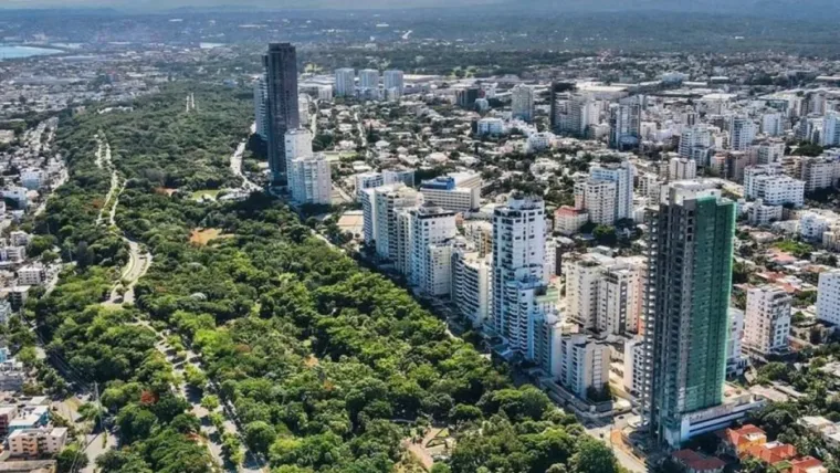 Piden cumplir ley ordena colocar nombre de Balaguer al Parque