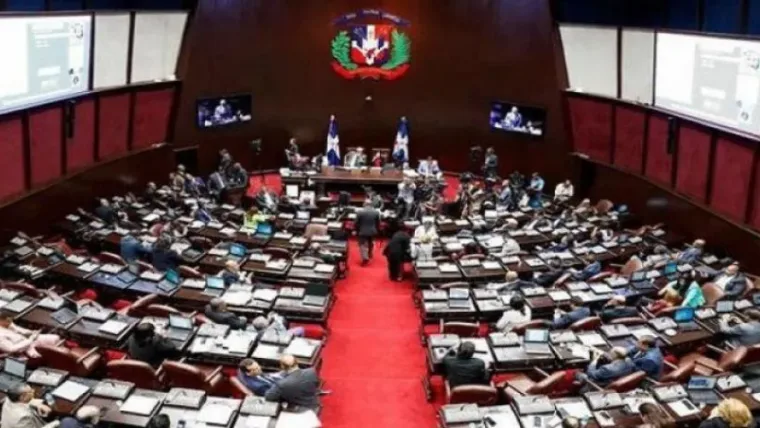 ¿Por qué los dominicanos deben ser obligados a estudiar