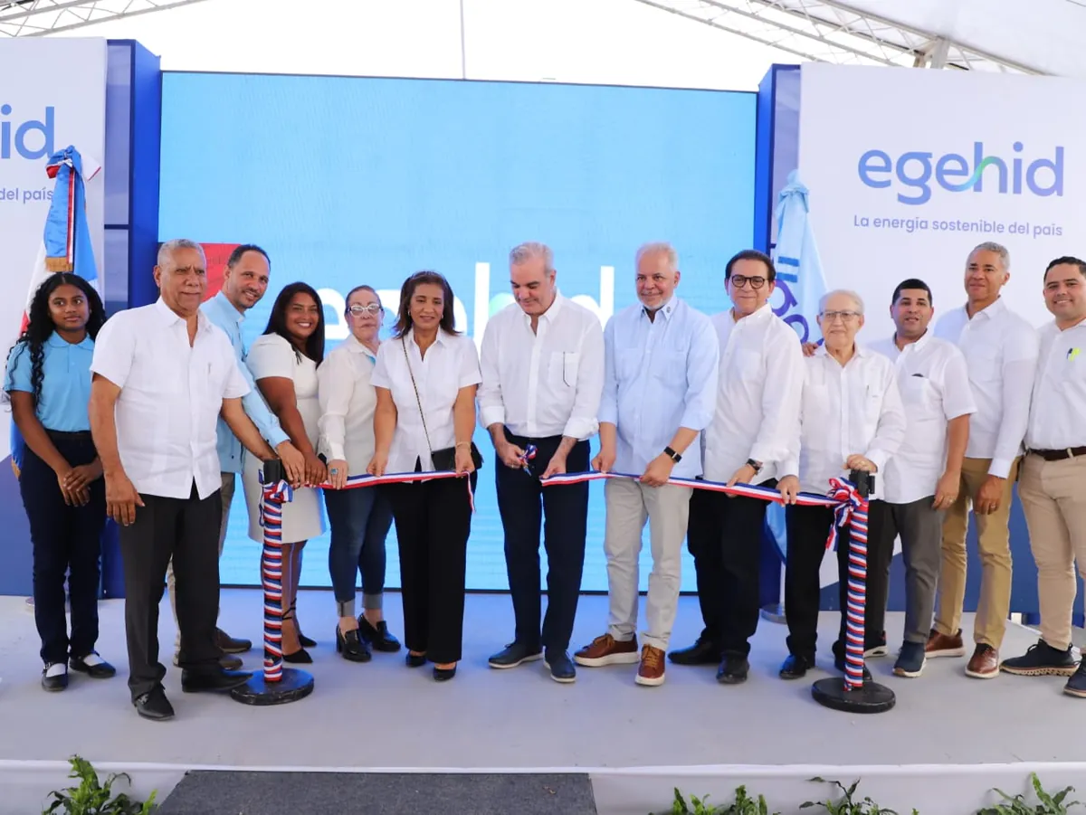 Presidente Luis Abinader inaugura carretera El Rubio-Los Corocitos, en Santiago