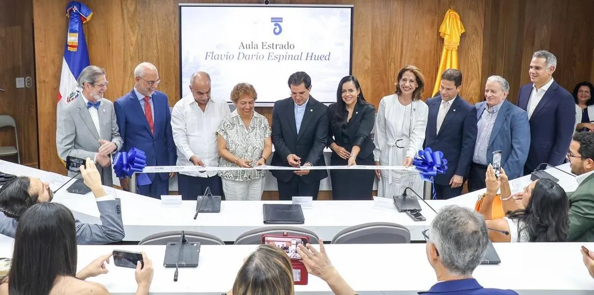 PUCMM inaugura aula estrado en honor al jurista Flavio Darío Espinal Hued