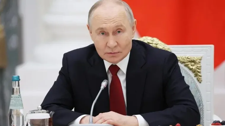 Putin llama a reforzar el Banco de Desarrollo de los BRICS en