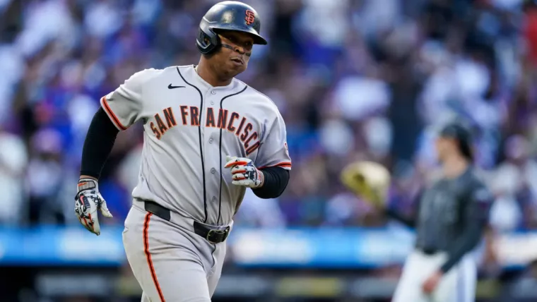 Rafael Devers conecta dos vuelacercas en el triunfo de los