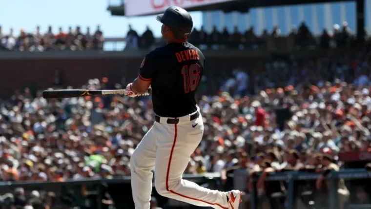 Rafael Devers fuera por lo que resta de temporada