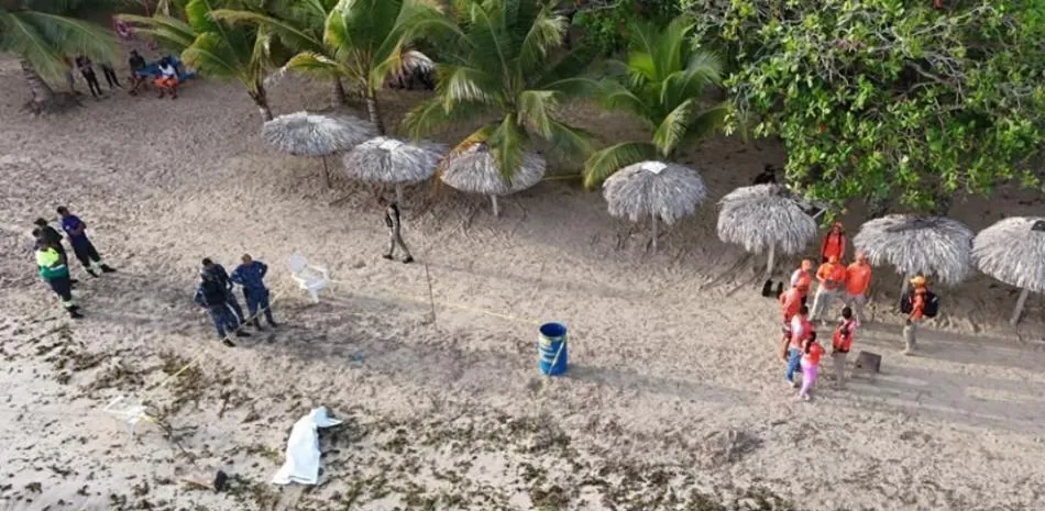 Recuperan cuerpo de joven de 16 años en playa de Puerto Plata