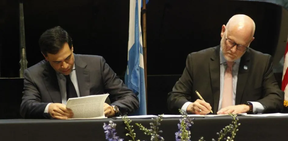 Roberto Ángel Salcedo impulsa la formación artística en convenio con Cleveland Institute of Music