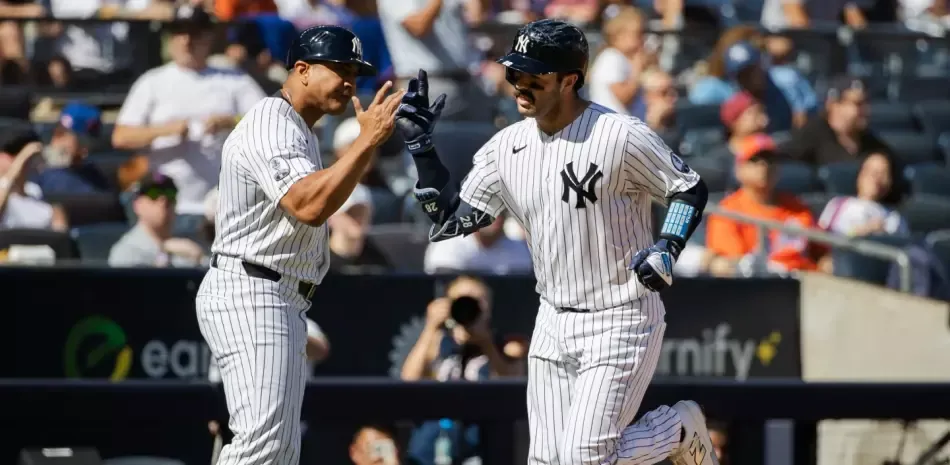 Schlittler domina, Rice y Wells jonronean mientras Yankees blanquean a Mets