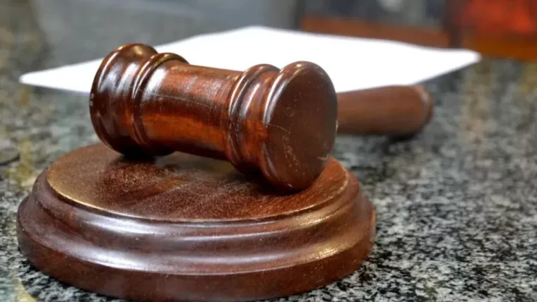 Sentencian a 15 años de cárcel mujer torturó niña con apenas