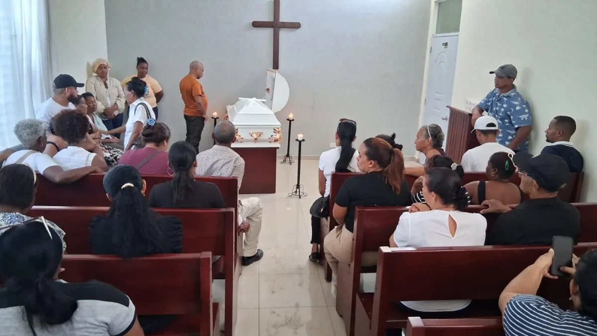 Sepultan a joven asesinado a tiros en Cotuí; familiares exigen capturar a los responsables