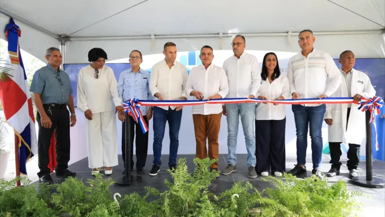 SNS entrega remozado centro de primer nivel con inversión de