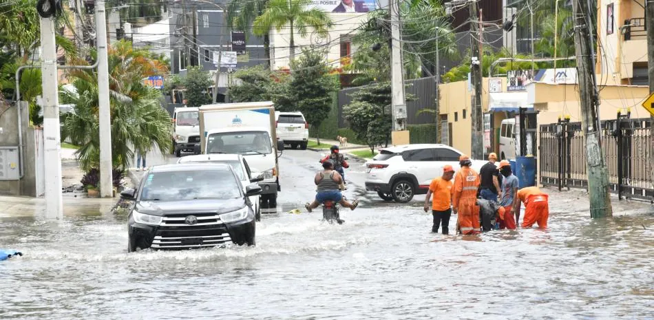 ¡Sombrilla en manos! Este martes hay lluvias