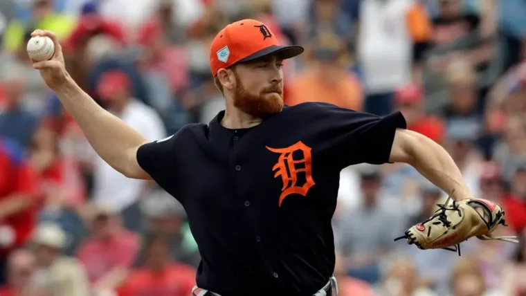 Spencer Turnbull viene a formar parte rotación Toros del Este