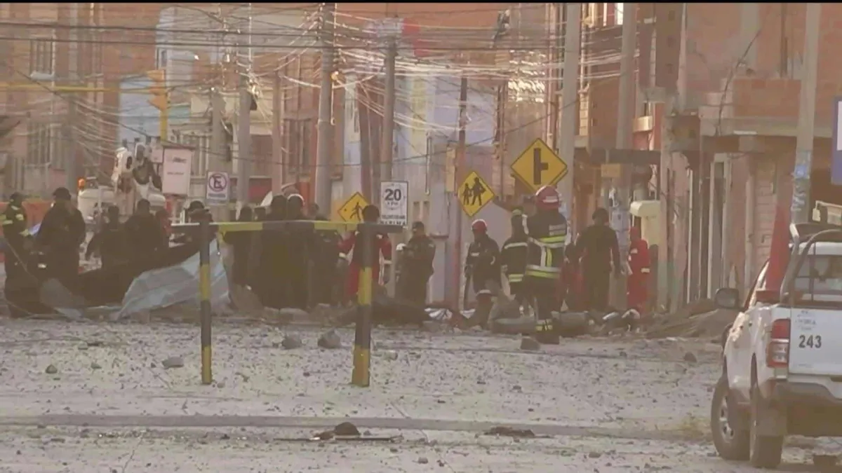 Suben a tres los fallecidos en las explosiones ocurridas en un cuartel militar en Bolivia