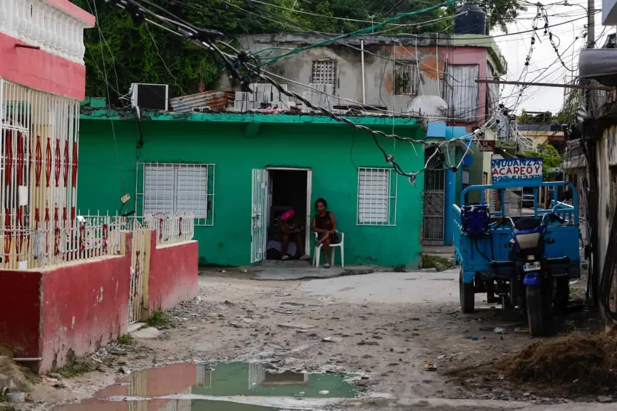 Tendido eléctrico de alta tensión pone en peligro a residentes de Placer Bonito en SPM