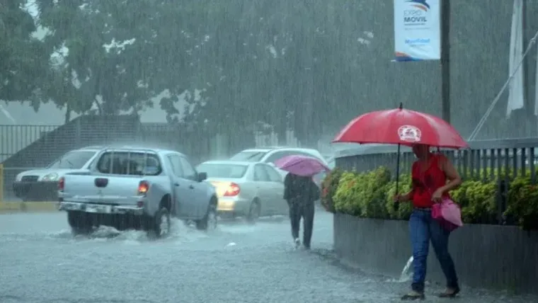 ¿Tiene sombrillas?: Indomet pronostica lluvias matutinas y