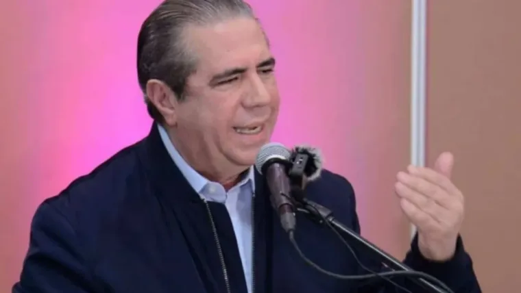 Todos contra Francisco Javier