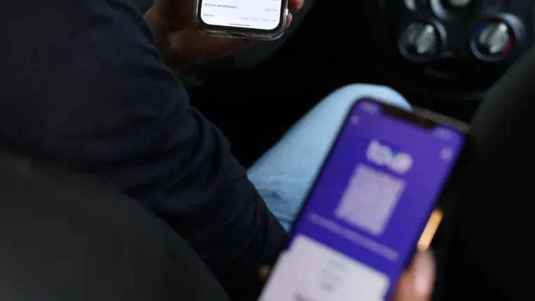 Toke e inDrive habilitan pagos digitales en viajes urbanos