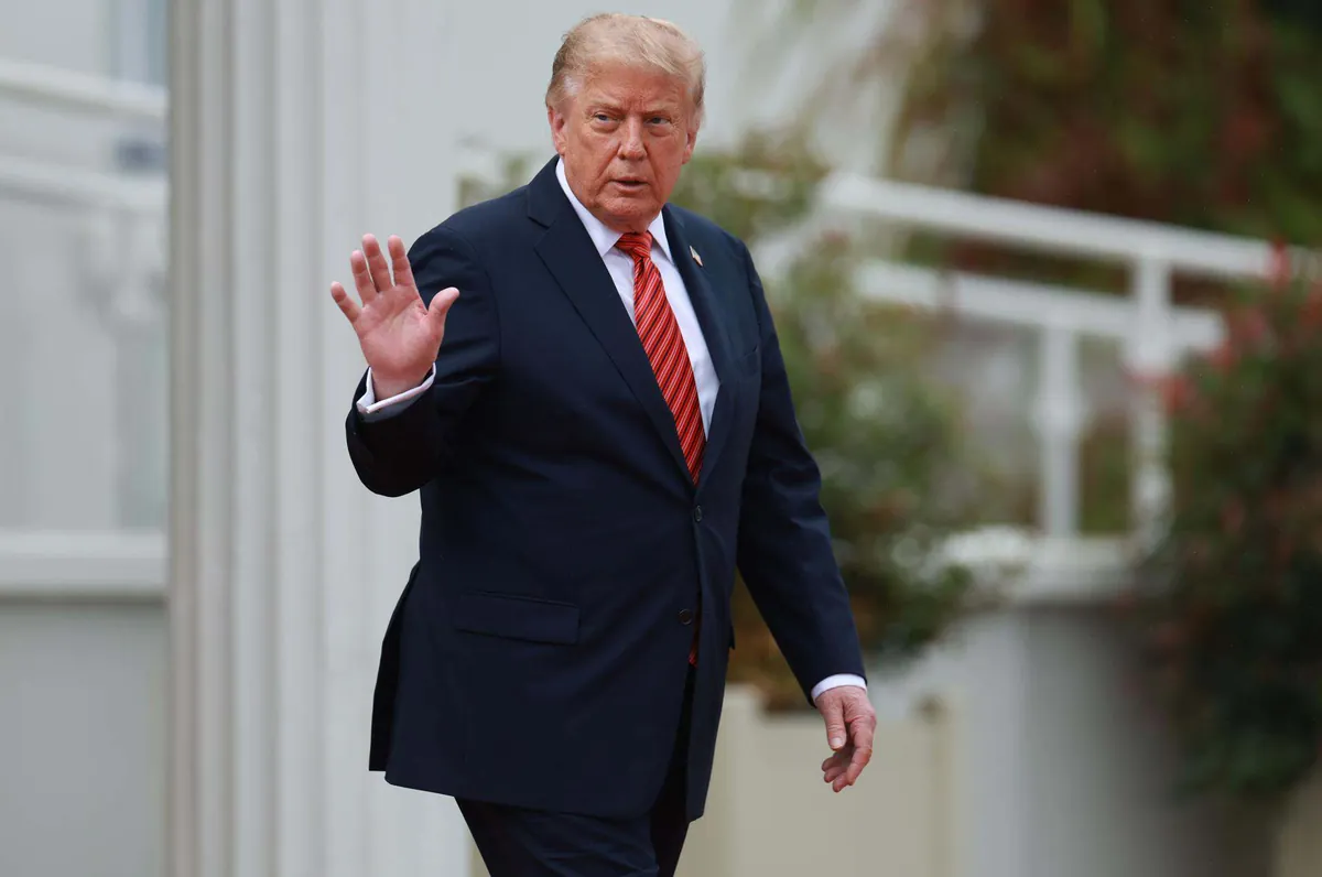 Trump alaba la labor de Sheinbaum contra el narco pero dice que México debe hacer más