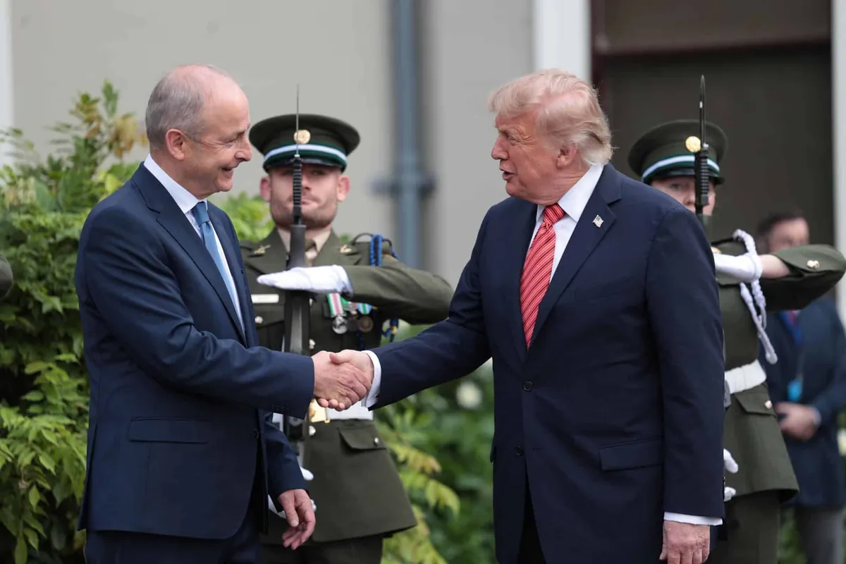 Trump dice que querría ver la reunificación de Irlanda y que ocurrirá "tarde o temprano"