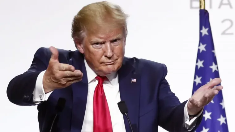 Trump: “El único control que necesita la inteligencia