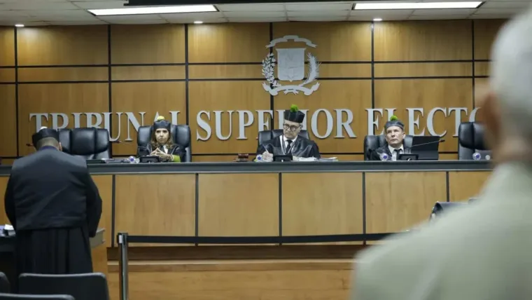 TSE deja en estado de fallo acciones contra reglamento de la
