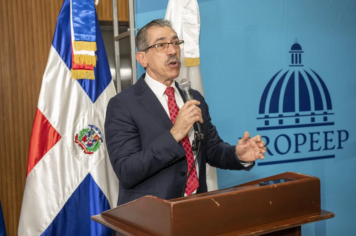 UASD recibe donación del Propeep para la residencia estudiantil
