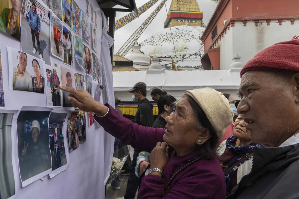 Un luto sin cuerpos paraliza a miles de familias semanas después de la riada en Nepal