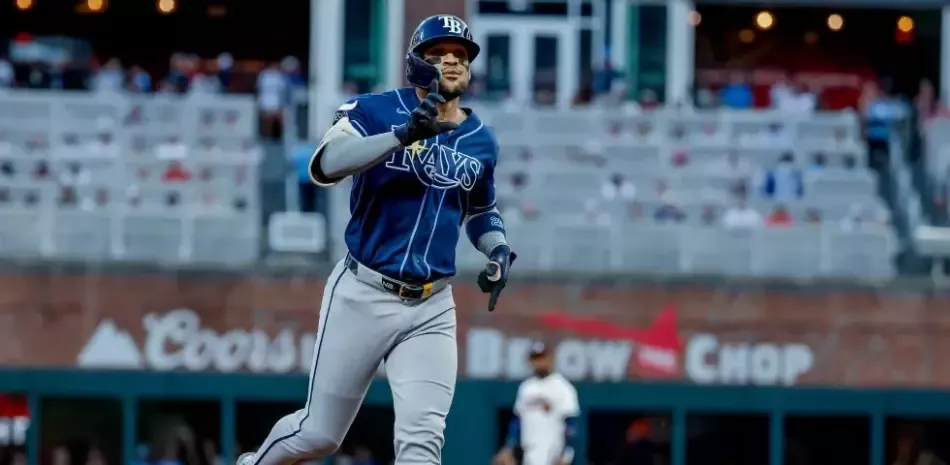 Victor Mesa Jr. batea cuadrangular y Rays superan a Bravos en duelo de líderes