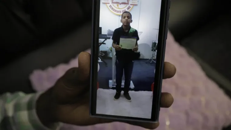VIDEO | Dolor en Brisas del Este por muerte de niño