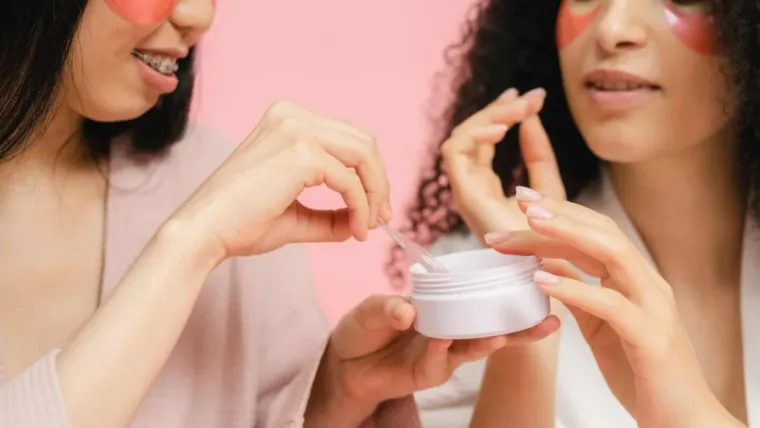 VIDEO | ¿Sabías que le pasas a tu bebé lo que te aplicas en
