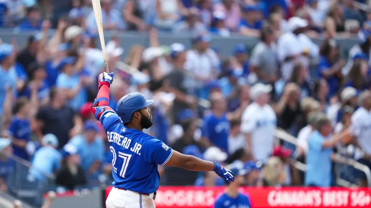 Vladimir Guerrero Jr. se sacude con primer jonrón en casa