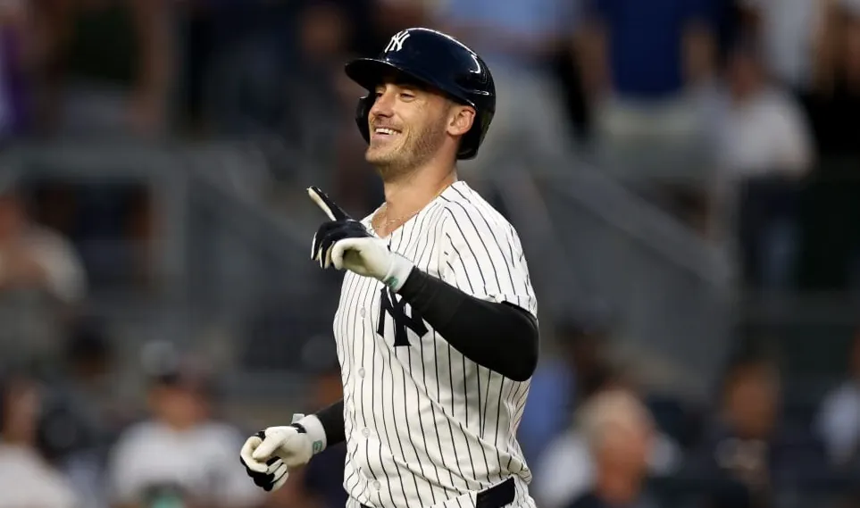 Yankees exhiben su poder ante Mets en una noche especial en New York