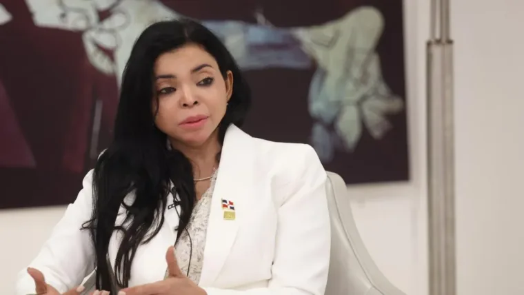 Yeni Berenice Reynoso, procuradora general de la República